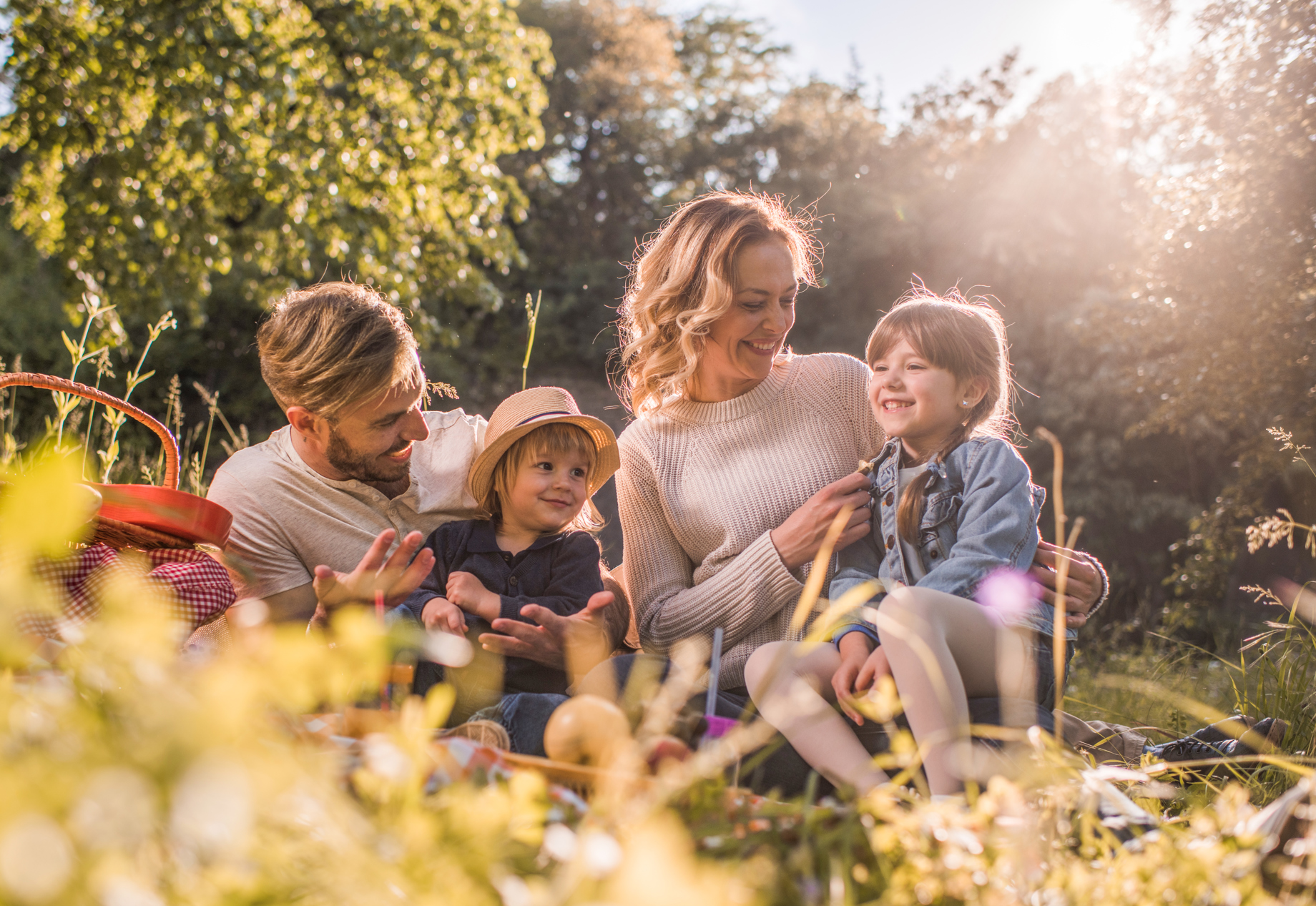 Scopri i prodotti e i servizi bancari pensati per te e la tua famiglia .